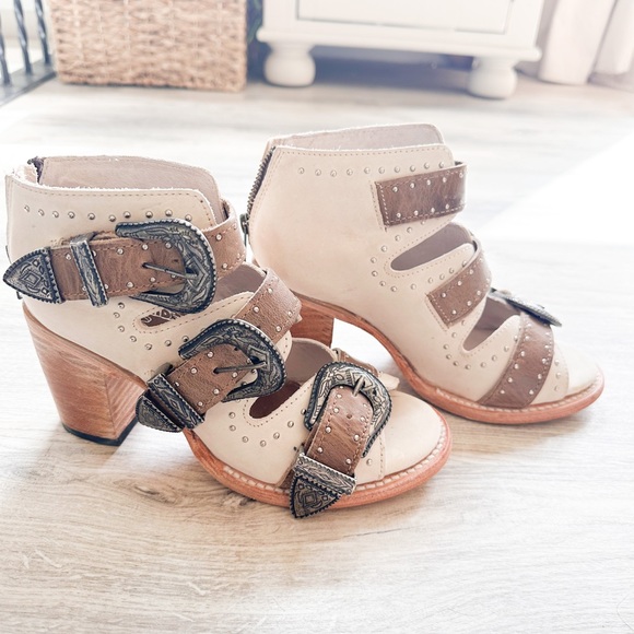 Free Bird leather sandals - Picture 2 of 8